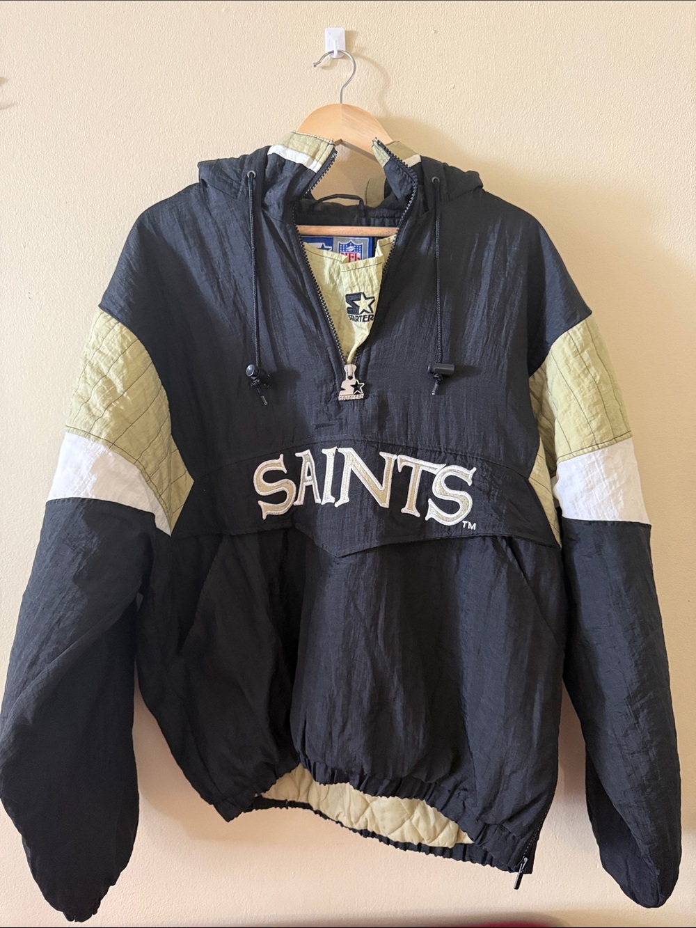 STARTER New Orleans Saints Black, Gold & White Pullover Puffer Jacket